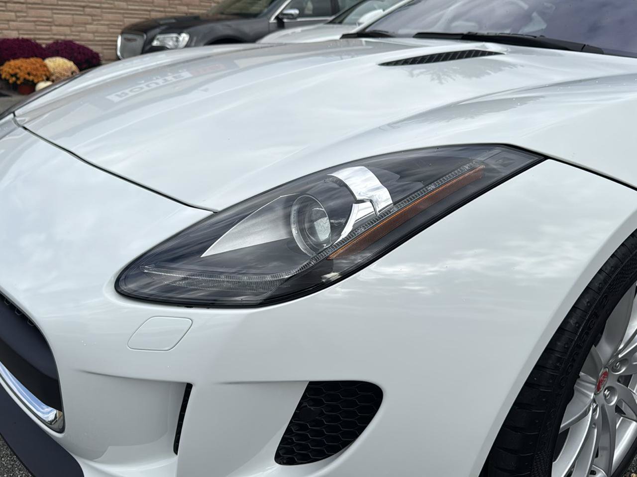 Used 2017 Jaguar F-TYPE Coupe RWD image 15