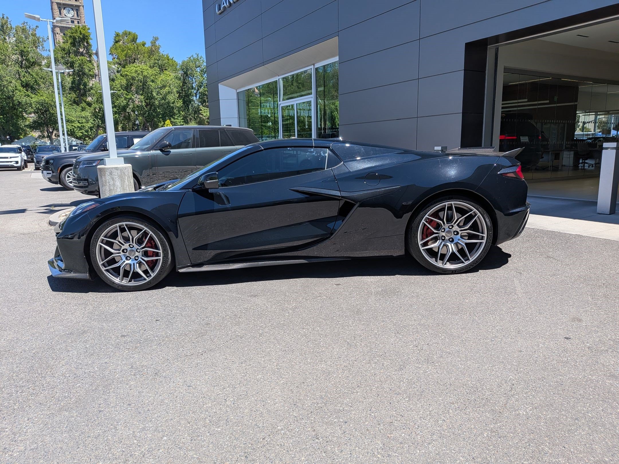 Used 2024 Chevrolet Corvette Z06 w/ Stealth Interior Trim Package RWD image 7