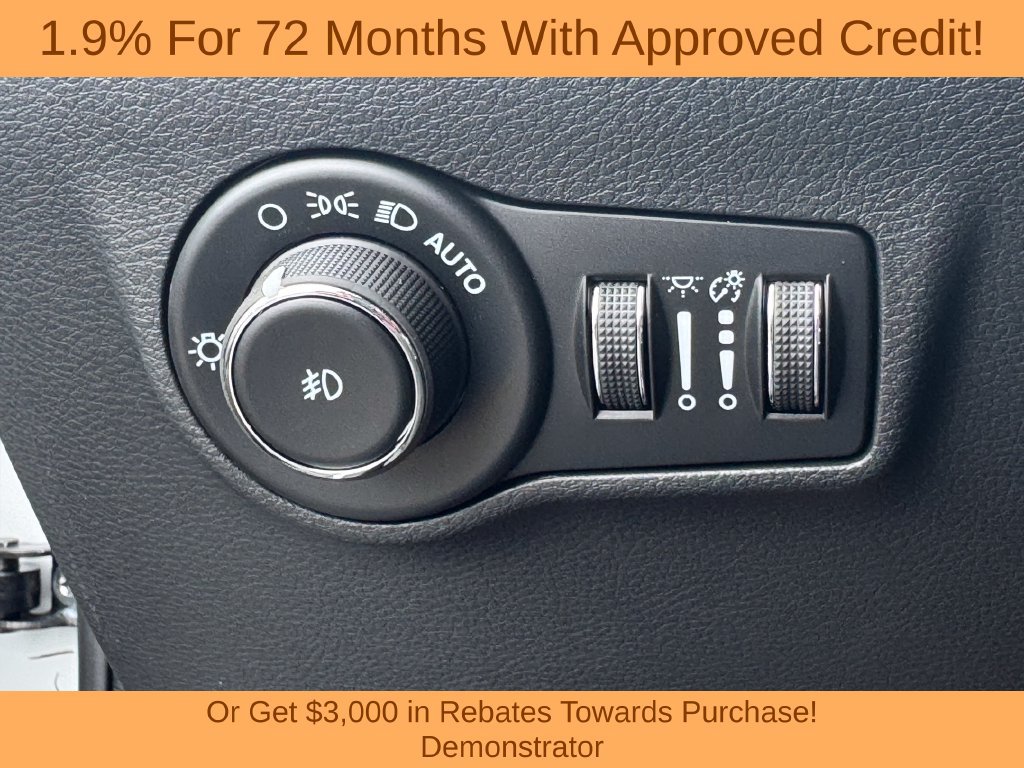 New 2026 Jeep Compass Limited w/ Sun, Sound & Navigation Group AWD/4WD image 28