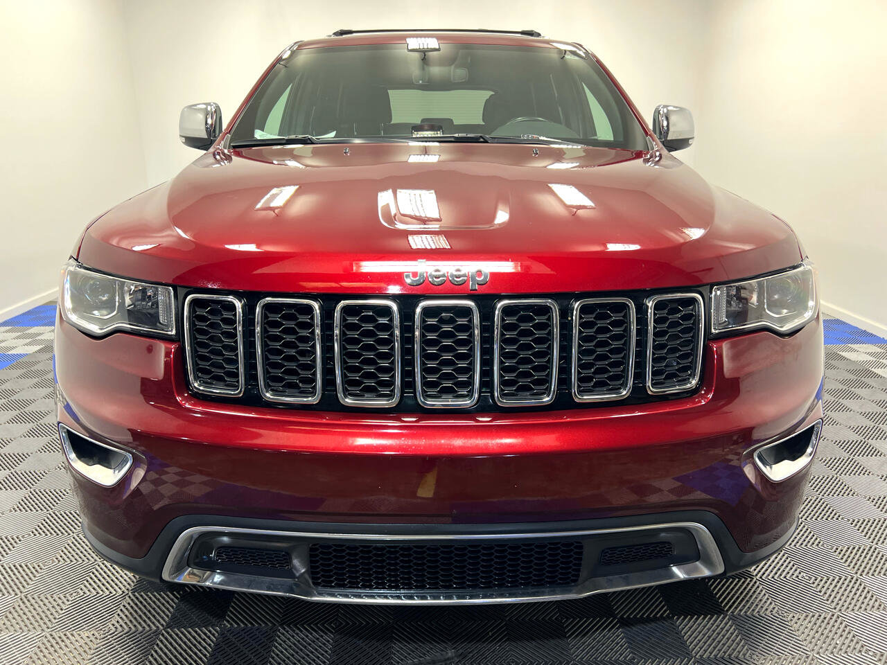 Used 2022 Jeep Grand Cherokee Limited image 2