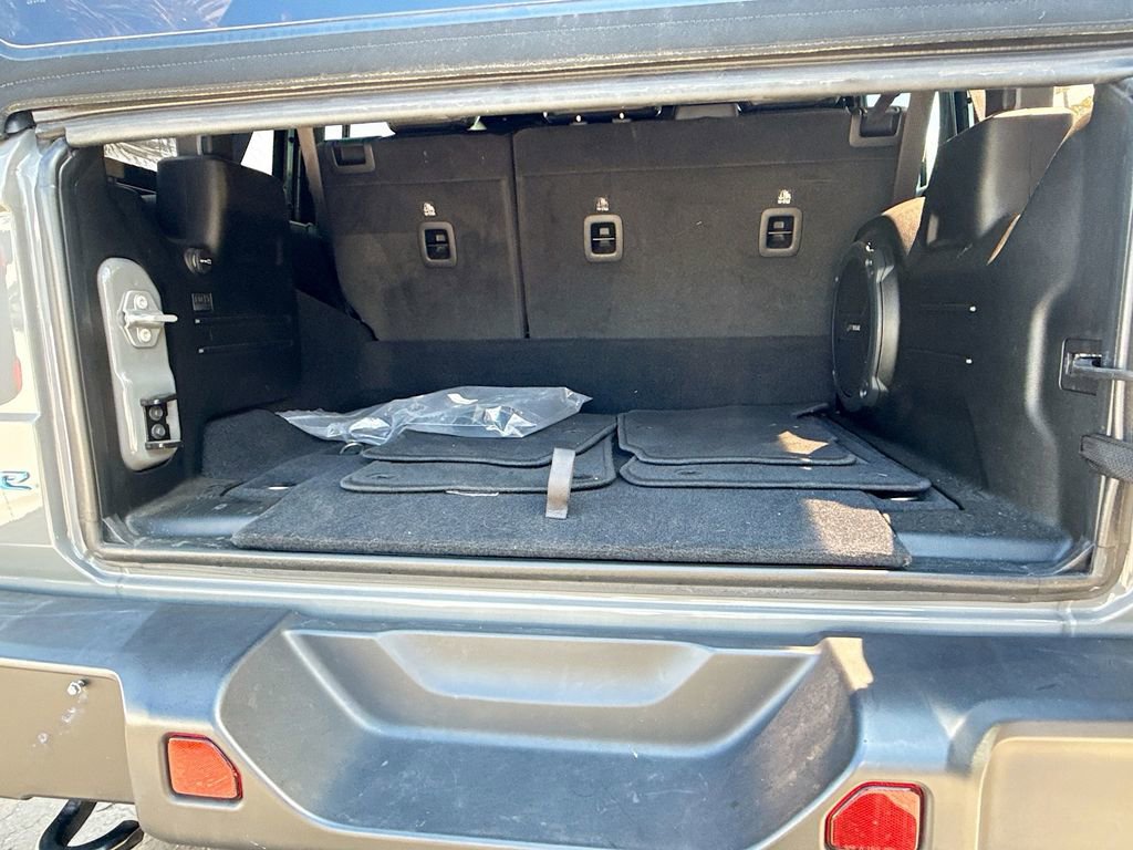 Used 2021 Jeep Wrangler Unlimited Sahara image 30