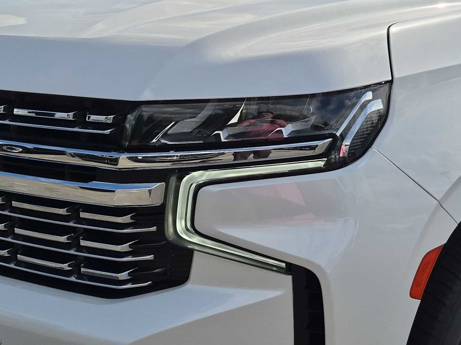 Used 2023 Chevrolet Suburban Premier w/ Max Trailering Package AWD/4WD image 11