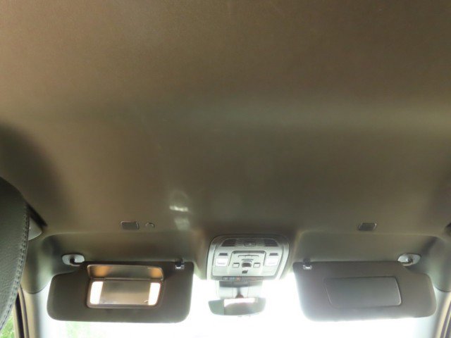 Used 2024 GMC Yukon Denali w/ Advanced Technology Package image 23