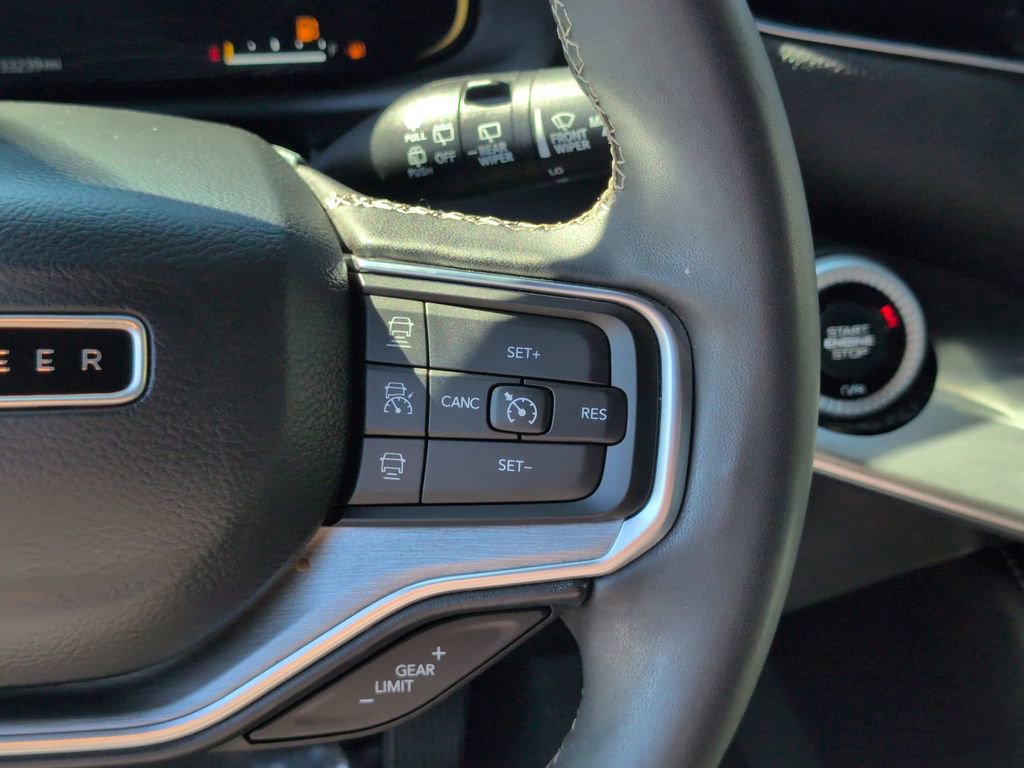 Certified 2023 Jeep Wagoneer Series II image 18