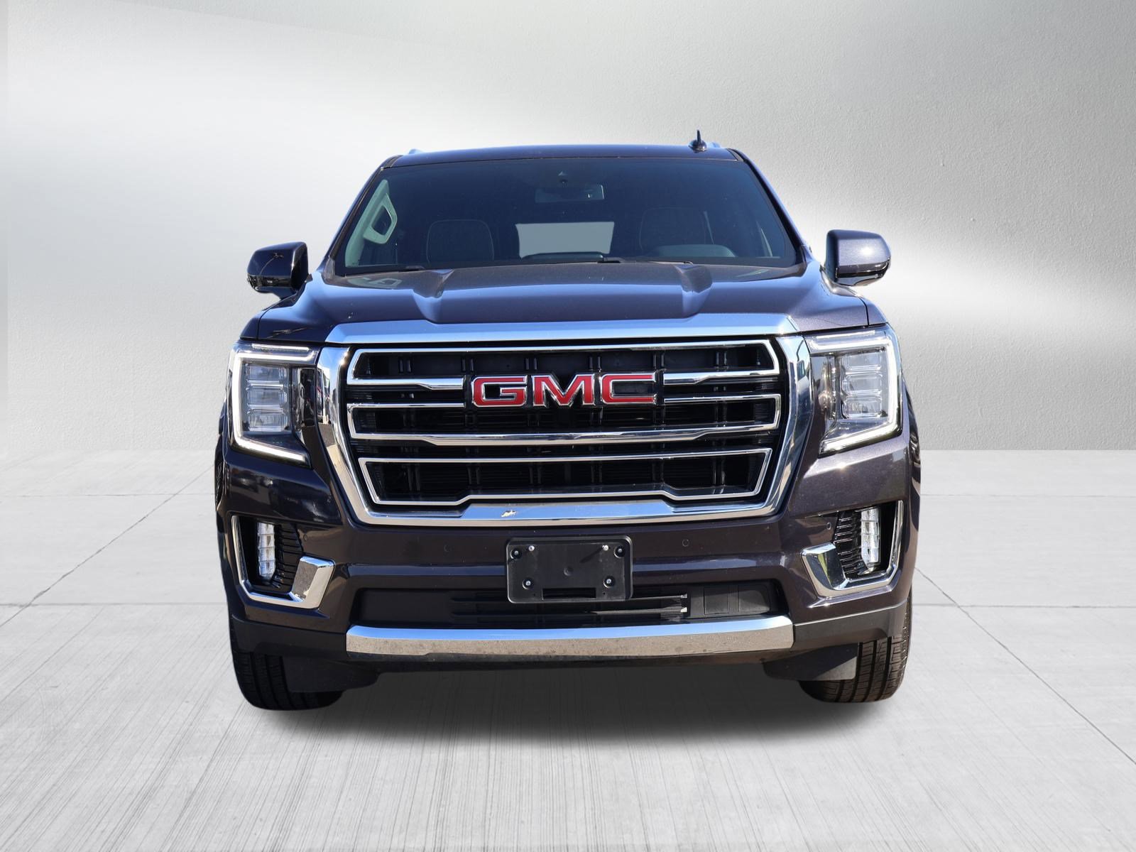 Used 2024 GMC Yukon SLT image 2