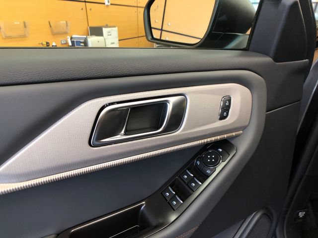 New 2026 Ford Explorer Active w/ Active Comfort Package AWD/4WD image 12