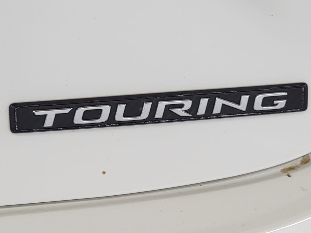 Used 2016 Toyota Avalon Touring FWD image 9