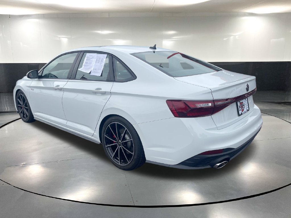 Used 2025 Volkswagen Jetta GLI Autobahn FWD image 6