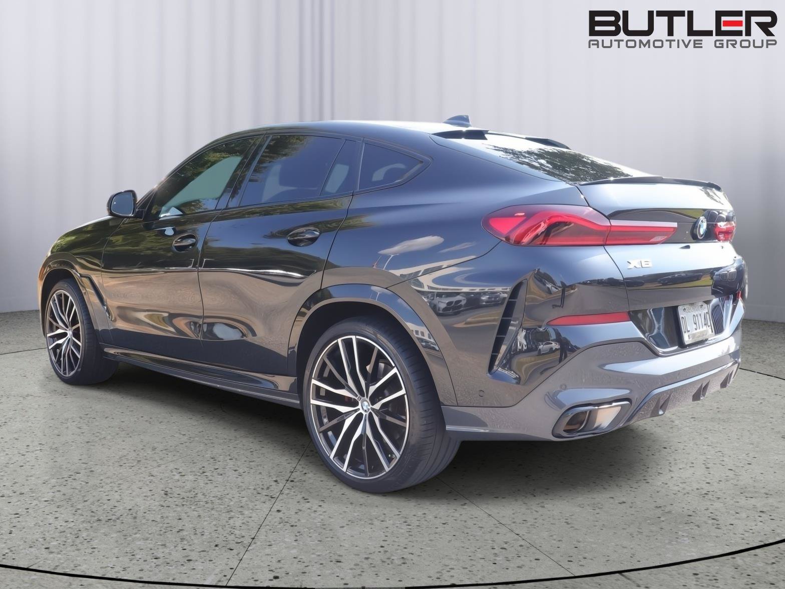 Used 2023 BMW X6 xDrive40i w/ M Sport Package AWD/4WD image 4