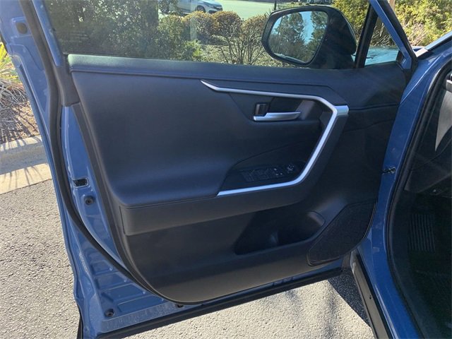 Used 2023 Toyota RAV4 XSE image 17