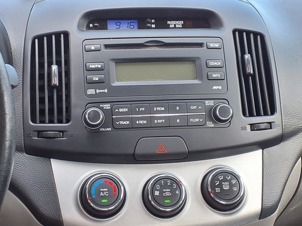 Used 2009 Hyundai Elantra SE image 5