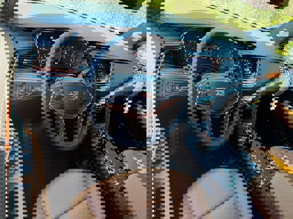 New 2026 Cadillac XT5 Premium Luxury w/ Driver Assist Package image 3