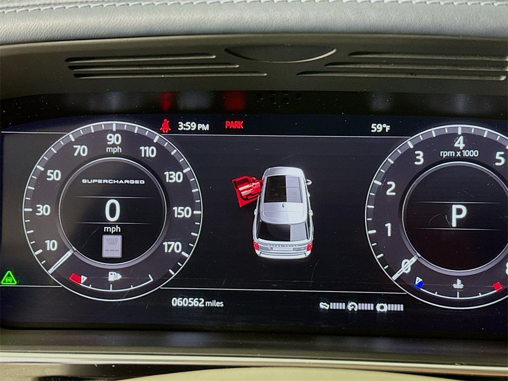 Used 2018 Land Rover Range Rover Autobiography image 12