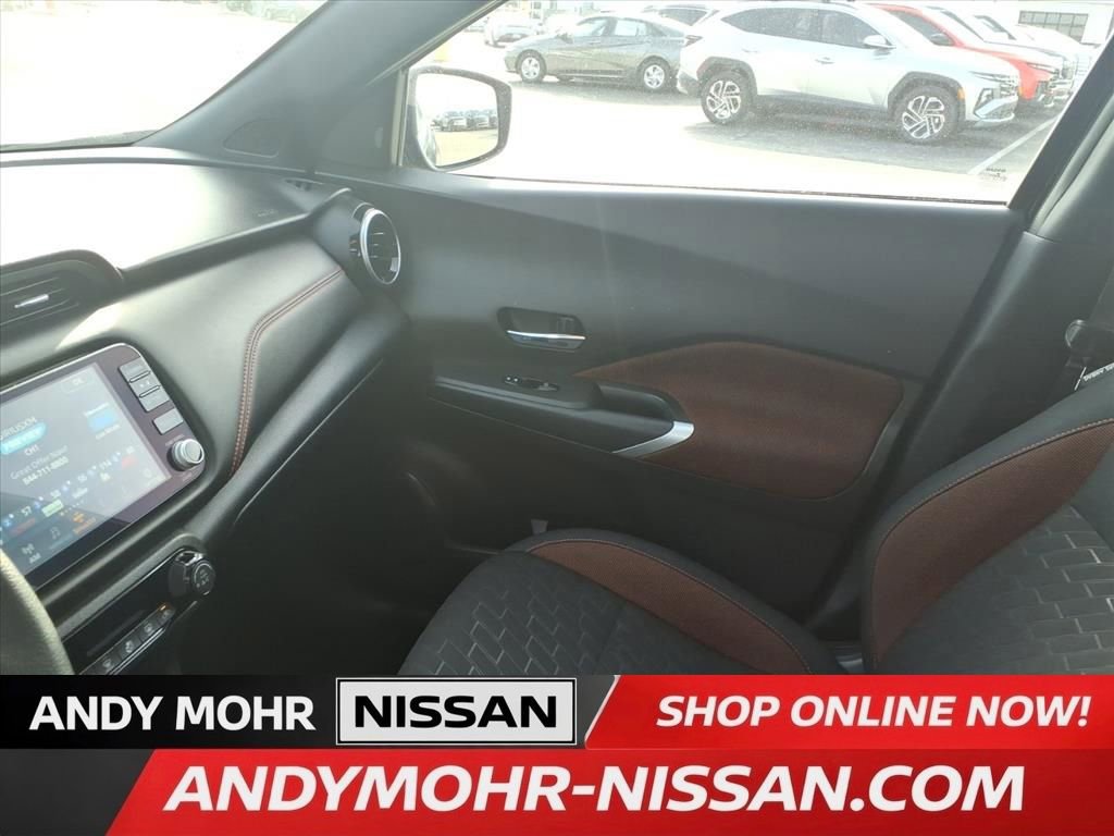 Used 2024 Nissan Kicks SR image 11