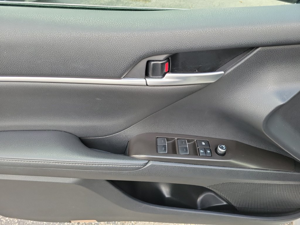 Used 2024 Toyota Camry XSE FWD image 26