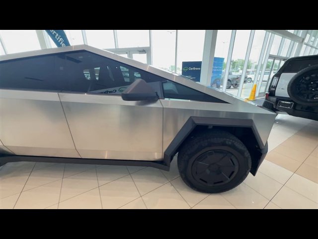 Used 2024 Tesla Cybertruck AWD Crew Cab image 2
