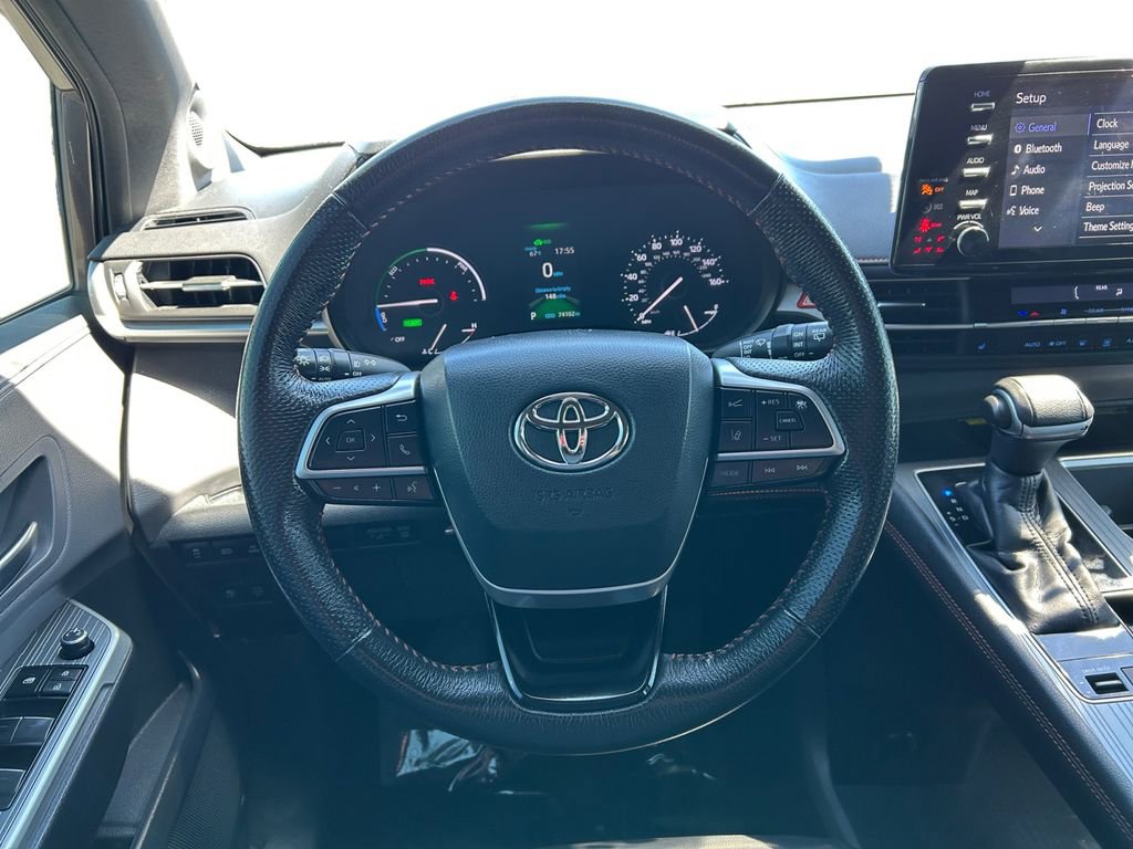 Used 2022 Toyota Sienna XSE w/ XSE Plus Package FWD image 14