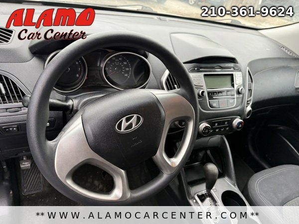 Used 2012 Hyundai Tucson GL FWD image 26