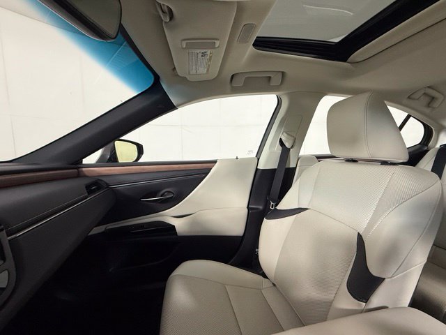 Certified 2025 Lexus ES 350 w/ Premium Package FWD image 20