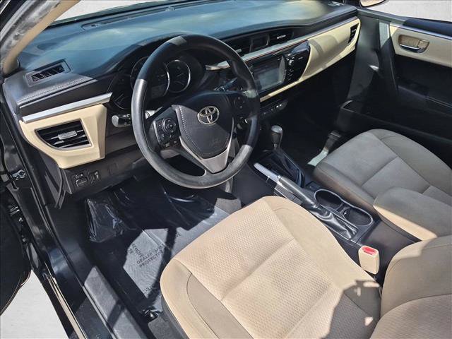 Used 2015 Toyota Corolla LE FWD image 10