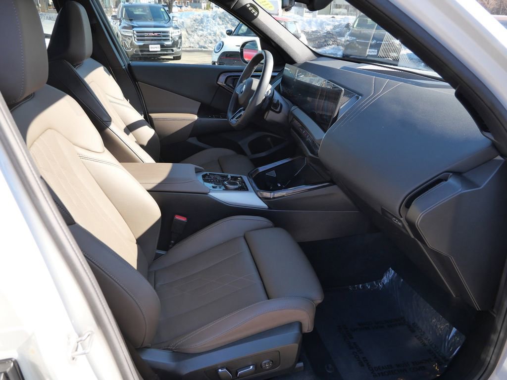 Used 2025 BMW X3 xDrive30i w/ M Sport Package image 14