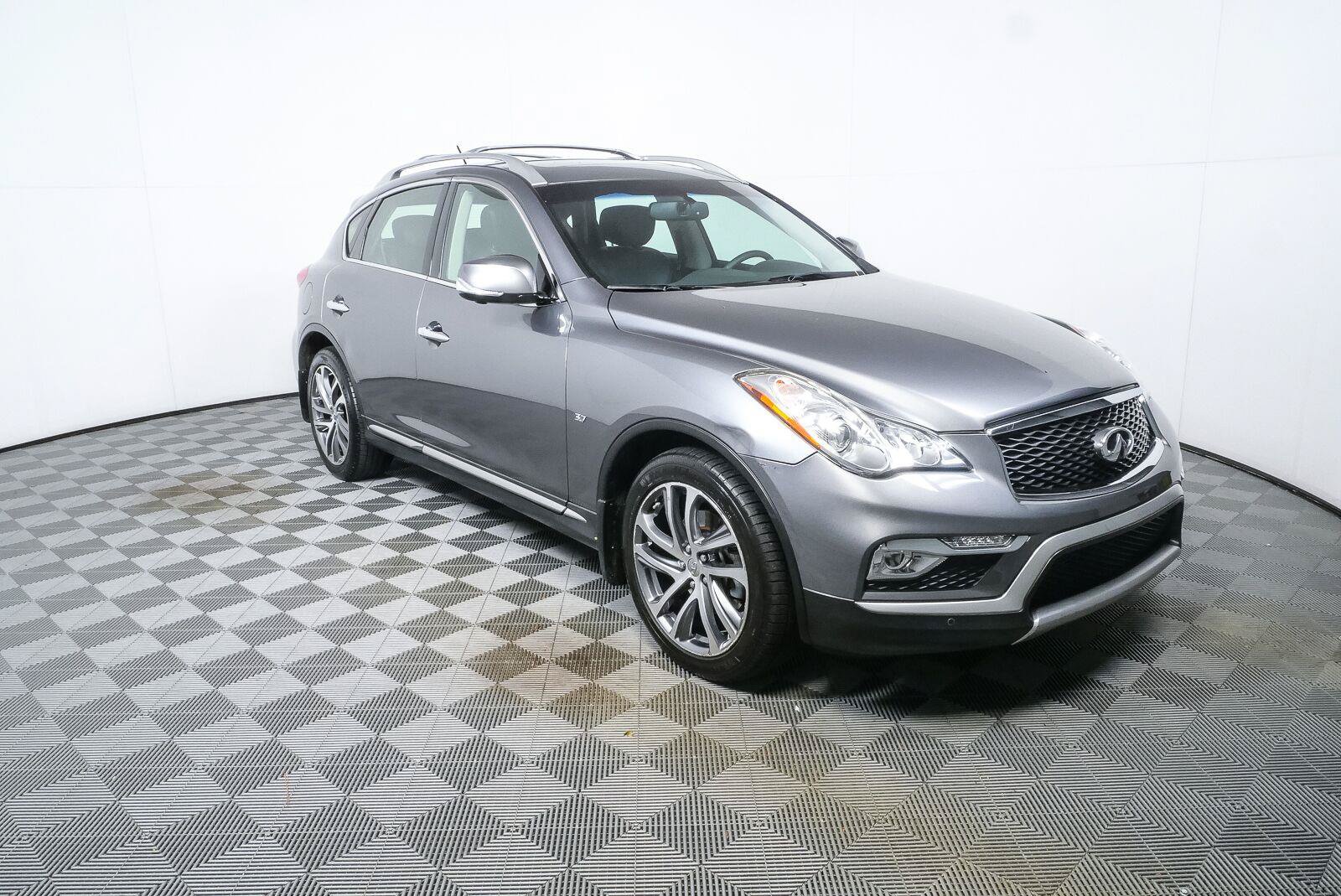 Used 2017 INFINITI QX50 2WD w/ Deluxe Touring Package
