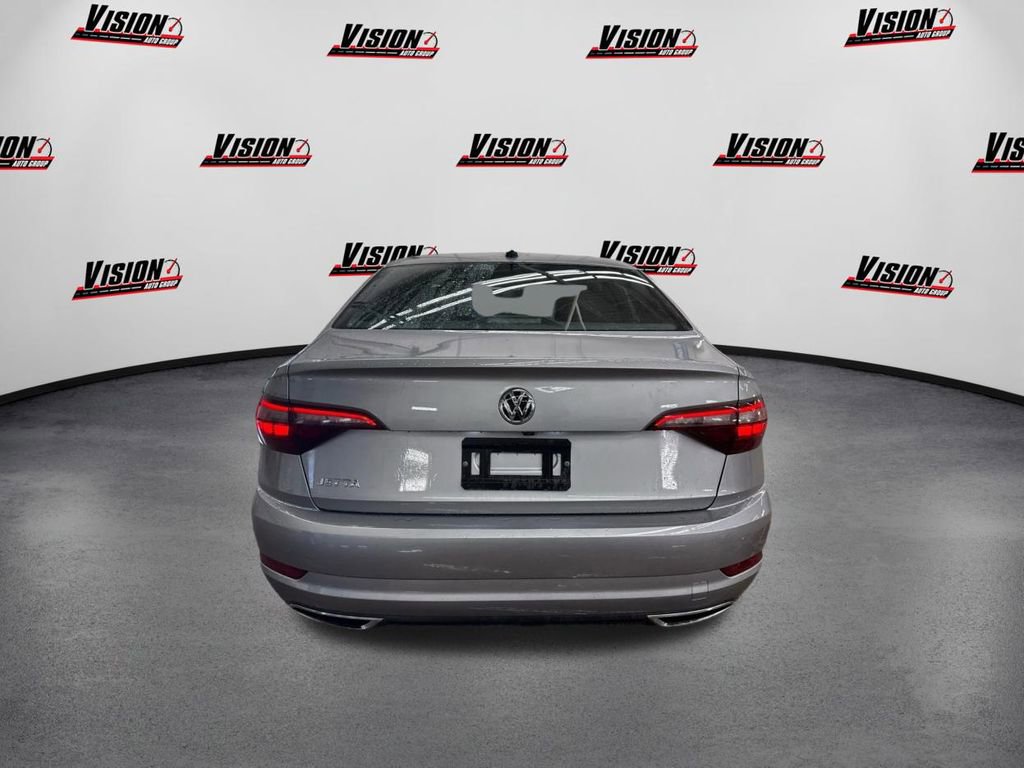 Used 2020 Volkswagen Jetta R-Line w/ R-Line Cold Weather Package image 6