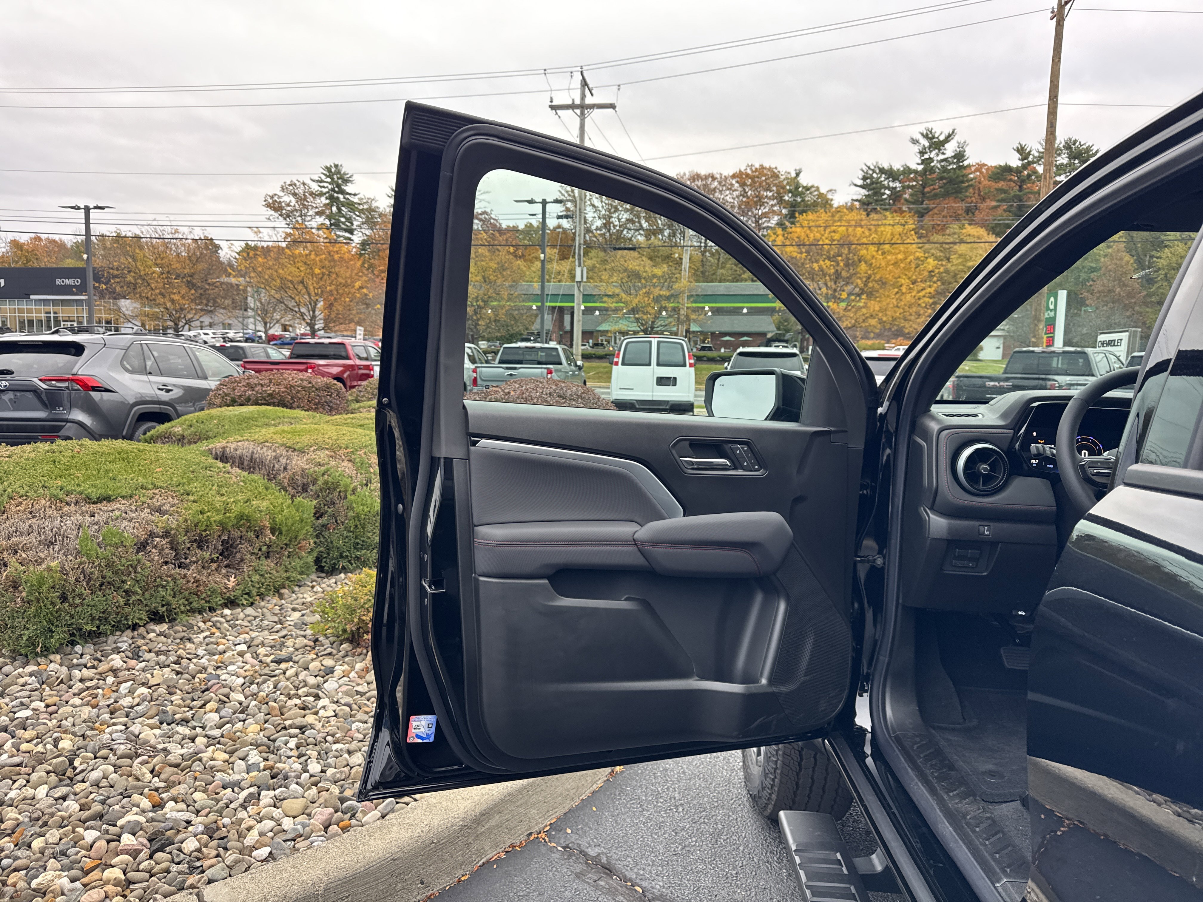 New 2026 Chevrolet Colorado Z71 w/ Technology Package image 11