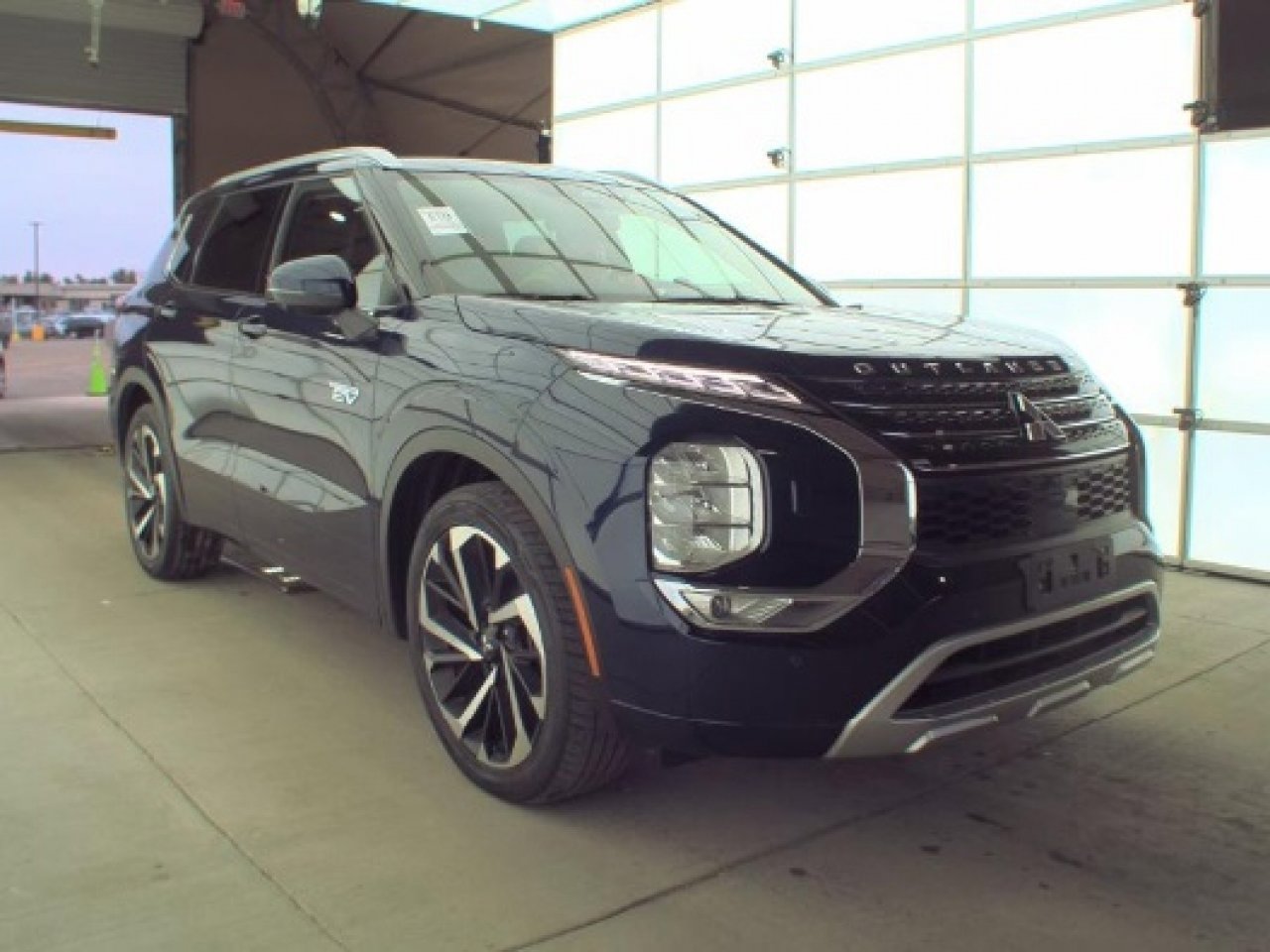 Used 2023 Mitsubishi Outlander SEL image 5