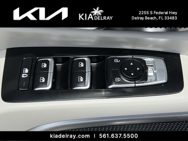 Used 2022 Kia Telluride S FWD image 16