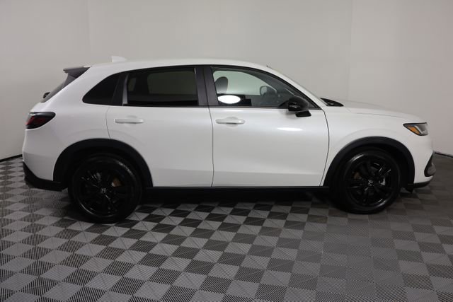 Certified 2026 Honda HR-V Sport image 9
