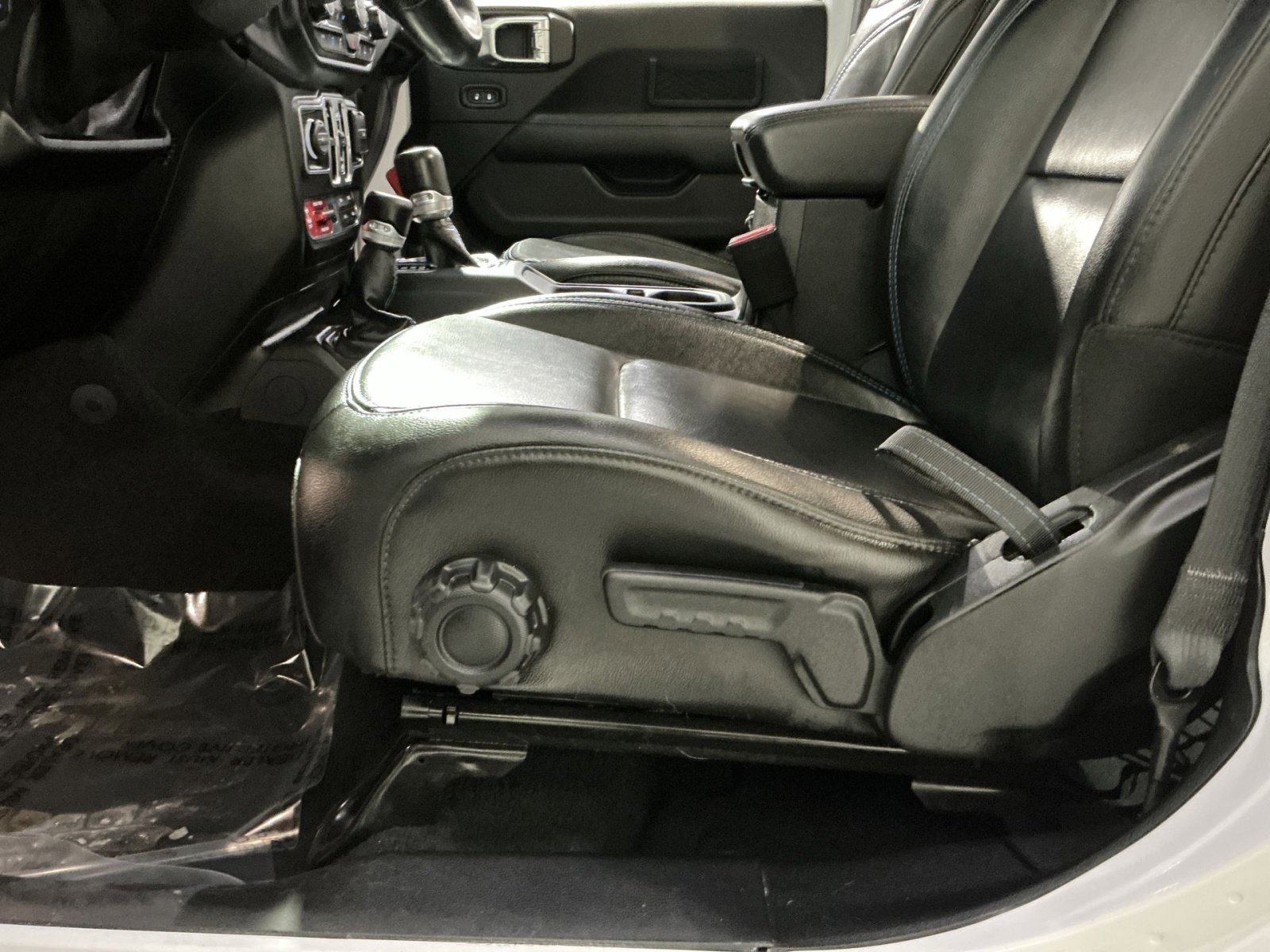 Used 2021 Jeep Wrangler Unlimited Rubicon 4xe w/ Steel Bumper Group image 22