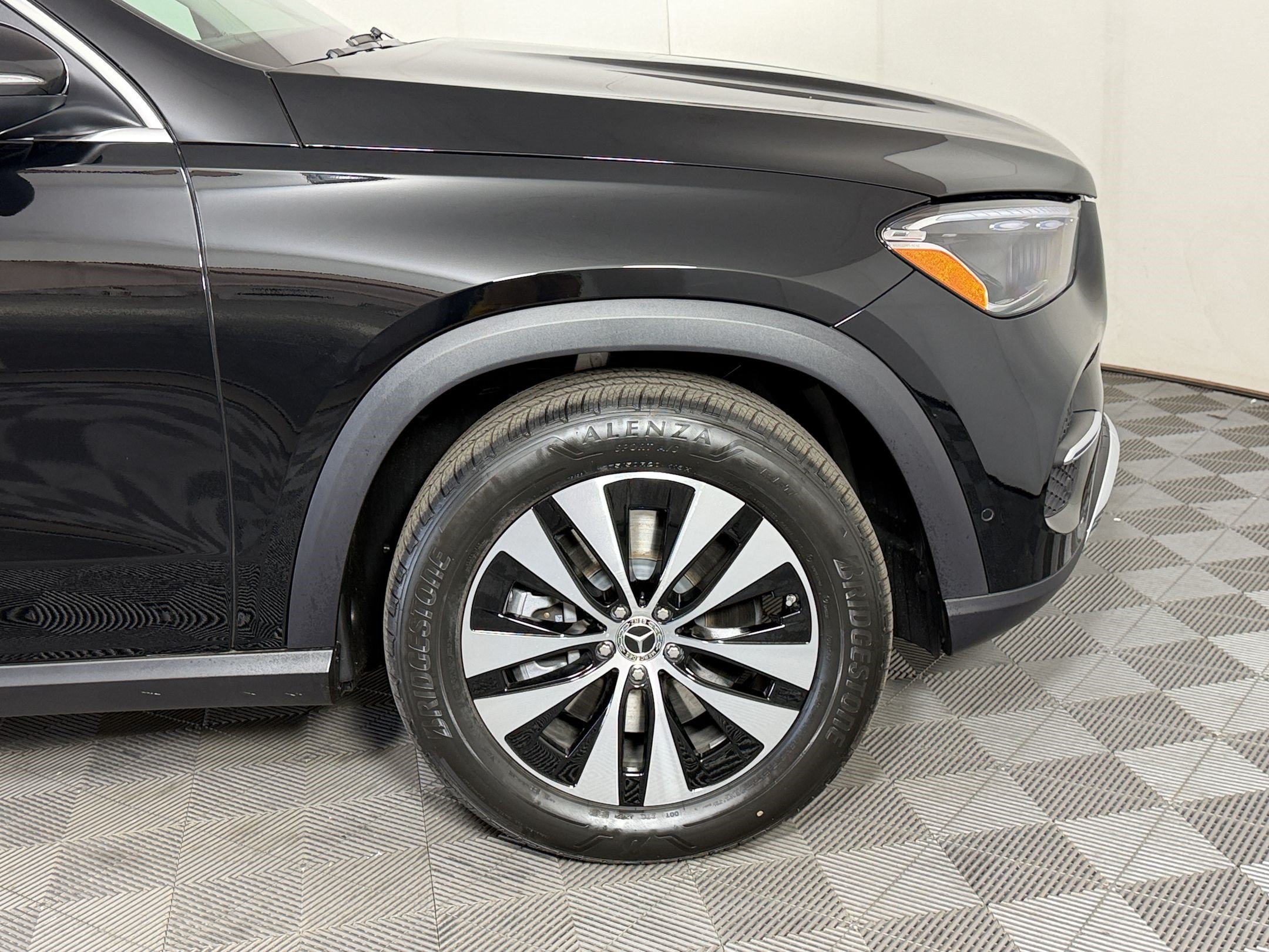 New 2026 Mercedes-Benz GLE 450e 4MATIC image 13
