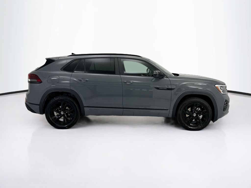 New 2026 Volkswagen Atlas Cross Sport SEL R-Line AWD/4WD image 4