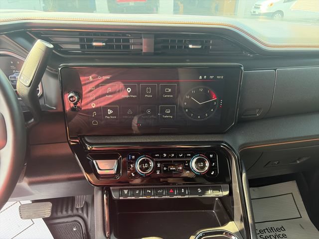 Used 2025 GMC Sierra 2500 AT4 AWD/4WD image 17