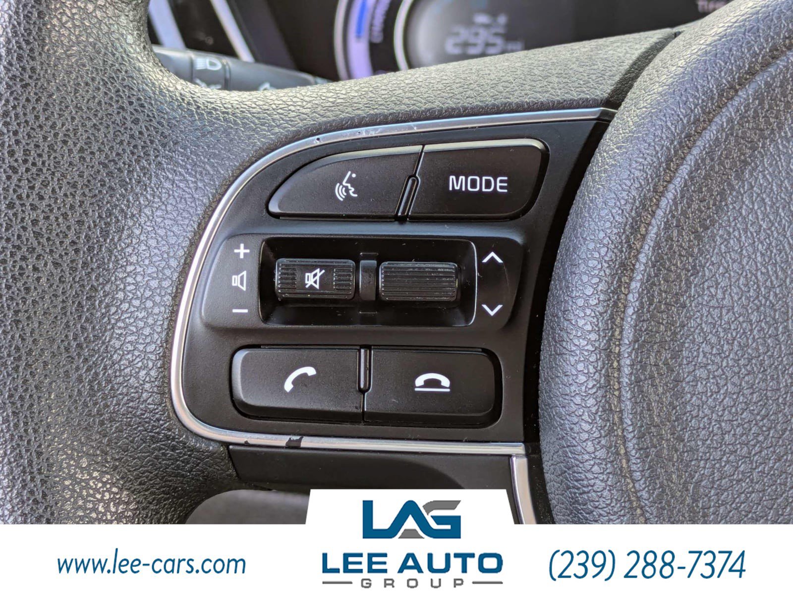 Used 2020 Kia Niro LX FWD image 19