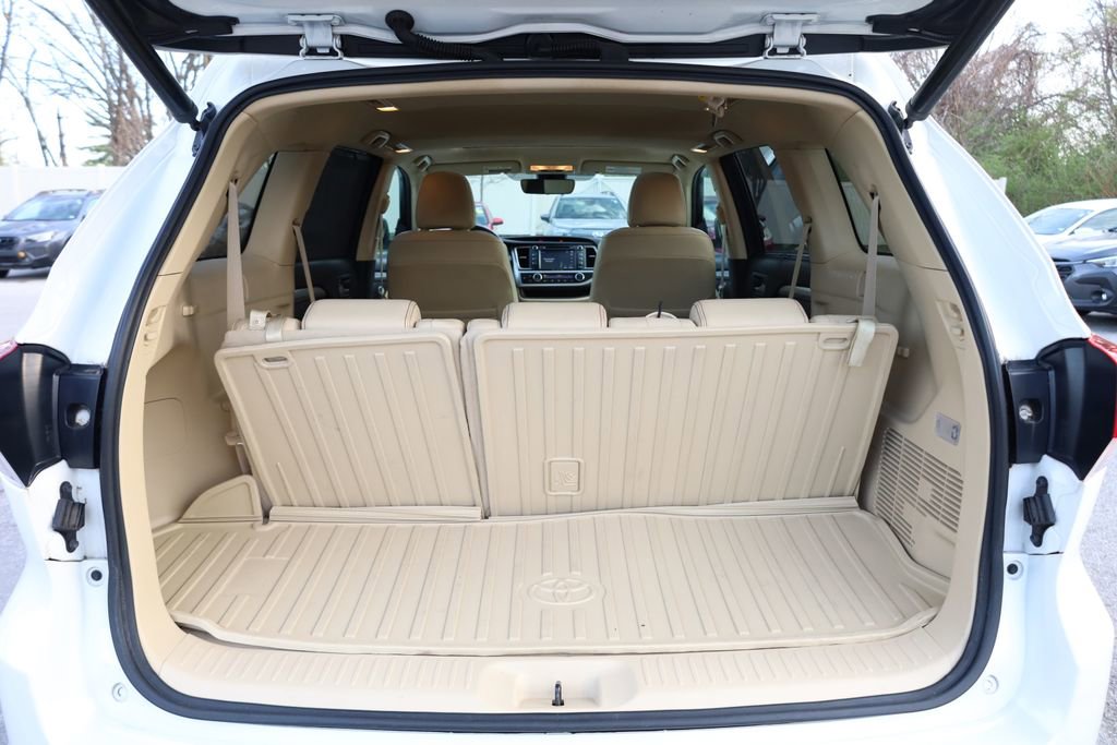 Used 2018 Toyota Highlander XLE image 7