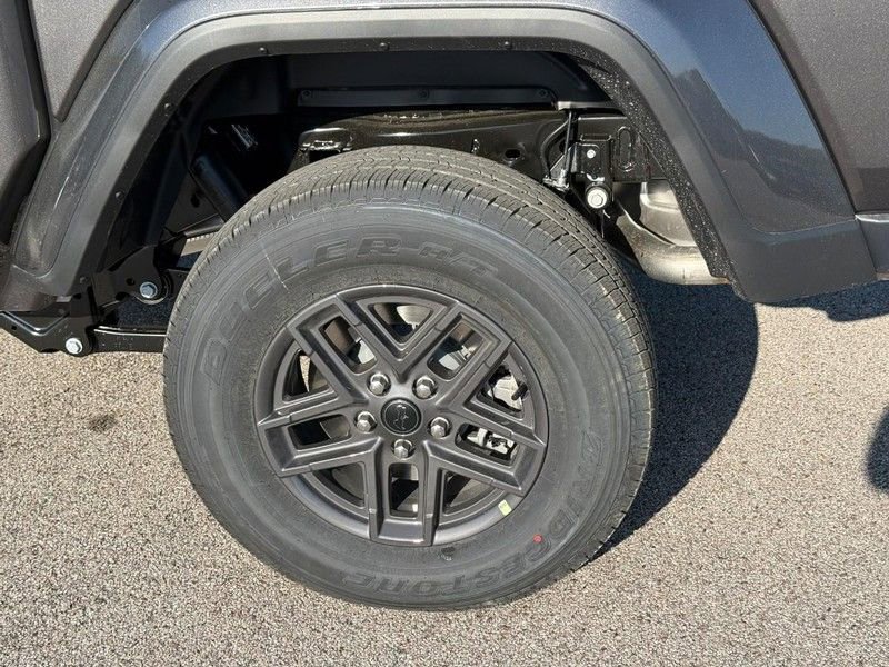 New 2026 Jeep Gladiator Sport AWD/4WD image 4