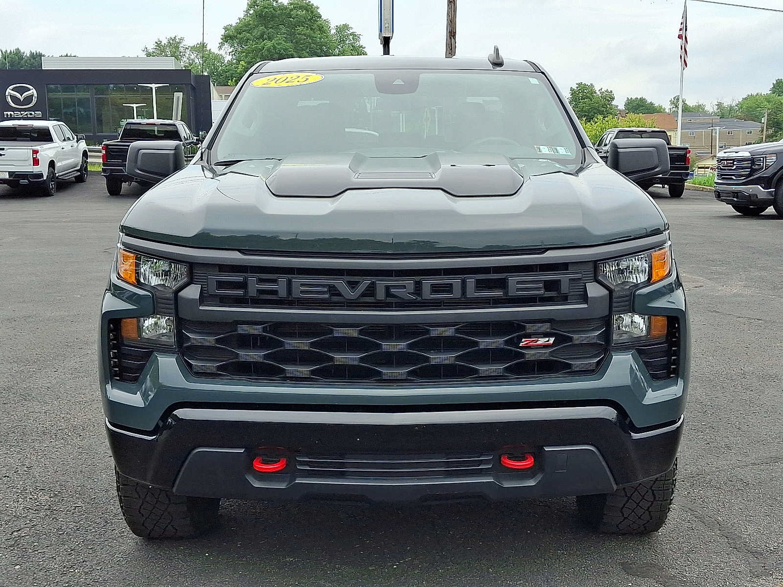 Used 2025 Chevrolet Silverado 1500 Custom Trail Boss AWD/4WD image 2