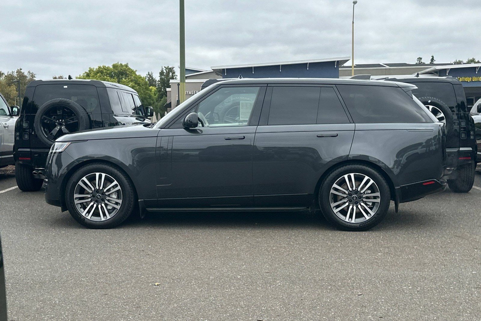 Certified 2023 Land Rover Range Rover SE AWD/4WD image 2
