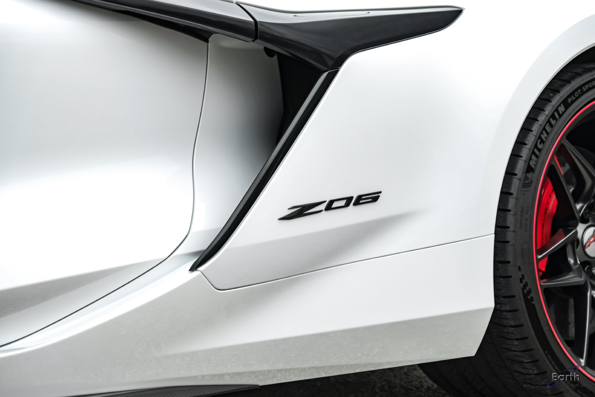 Used 2024 Chevrolet Corvette Z06 w/ Z07 Performance Package RWD image 43
