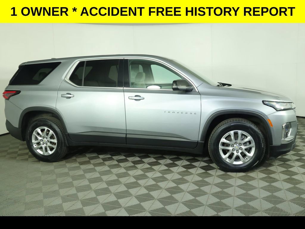 Used 2023 Chevrolet Traverse LS AWD/4WD image 2