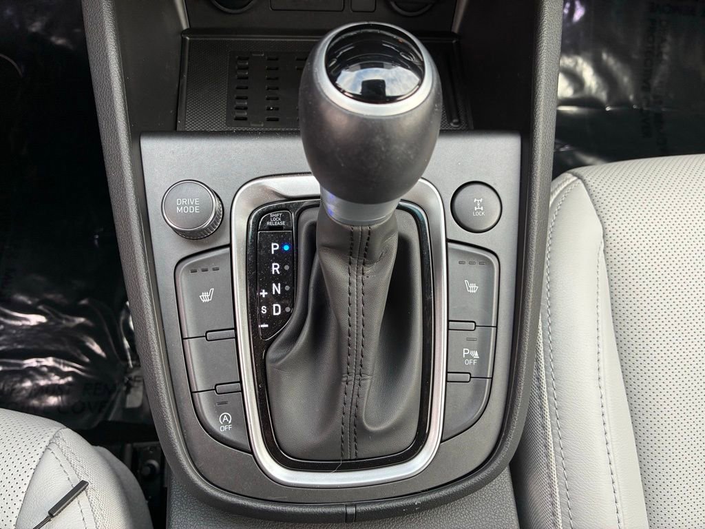 Used 2023 Hyundai Kona Limited image 34