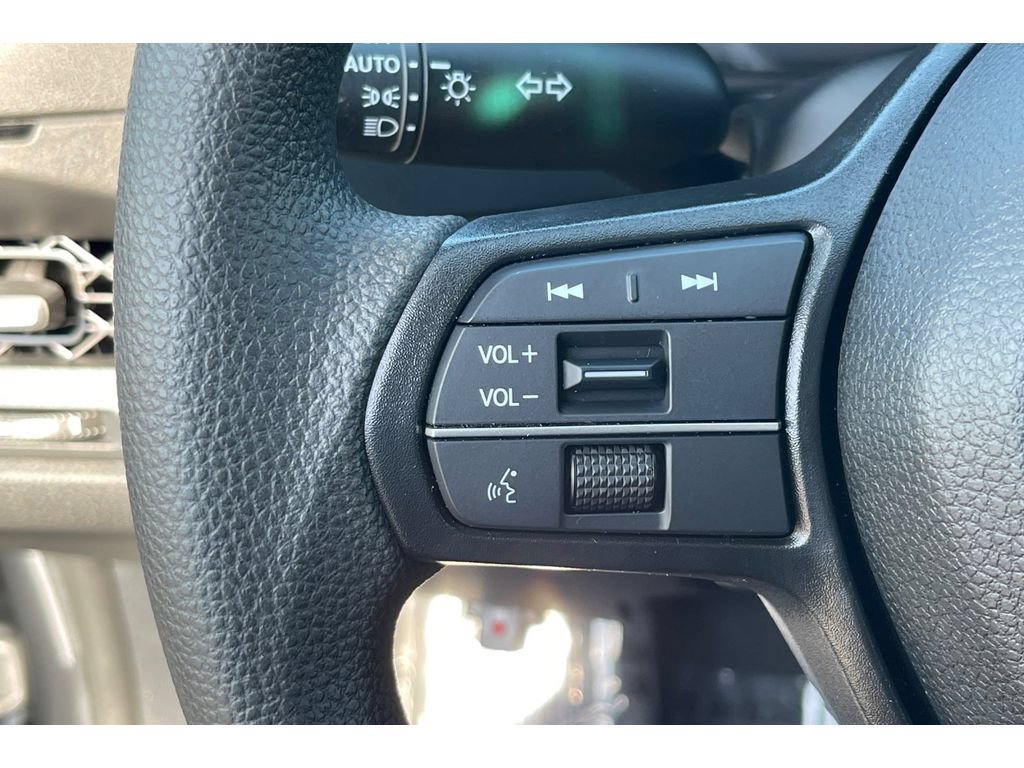 Certified 2023 Honda Accord EX image 33