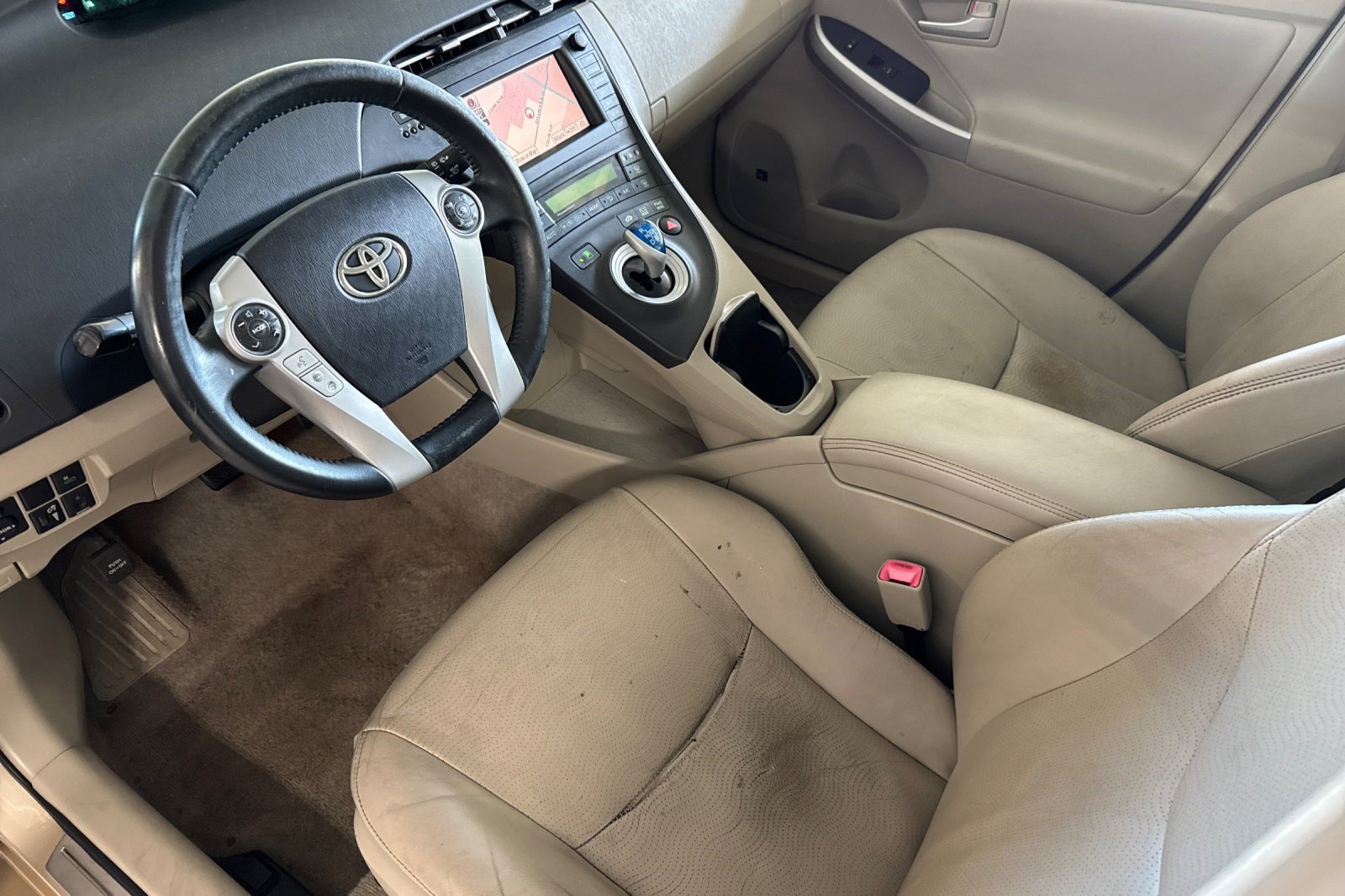 Used 2011 Toyota Prius Four w/ Solar Roof Pkg FWD image 4