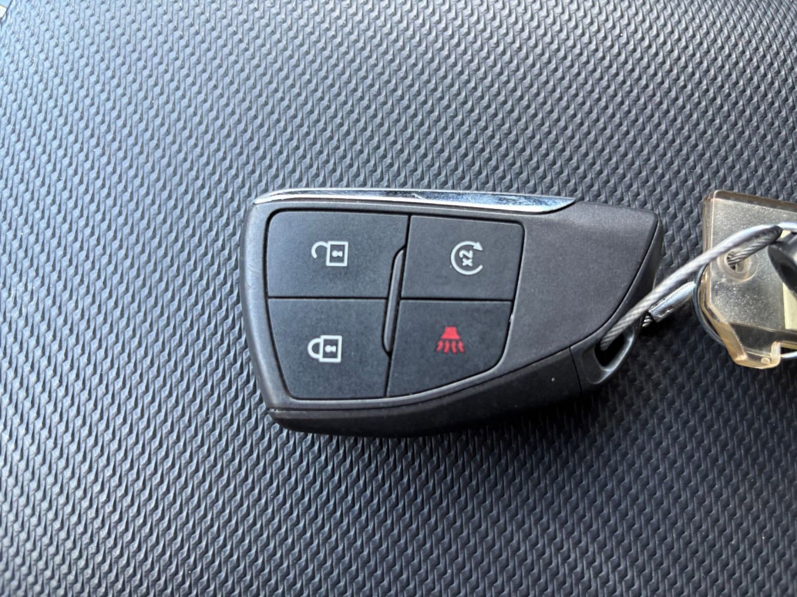 Used 2025 Chevrolet Equinox LT AWD/4WD image 25