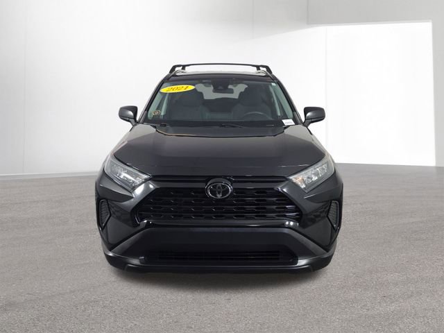 Used 2021 Toyota RAV4 LE AWD/4WD image 15