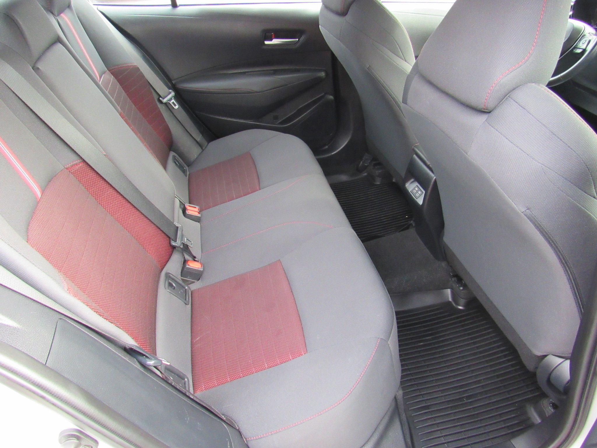 Used 2023 Toyota Corolla SE image 37