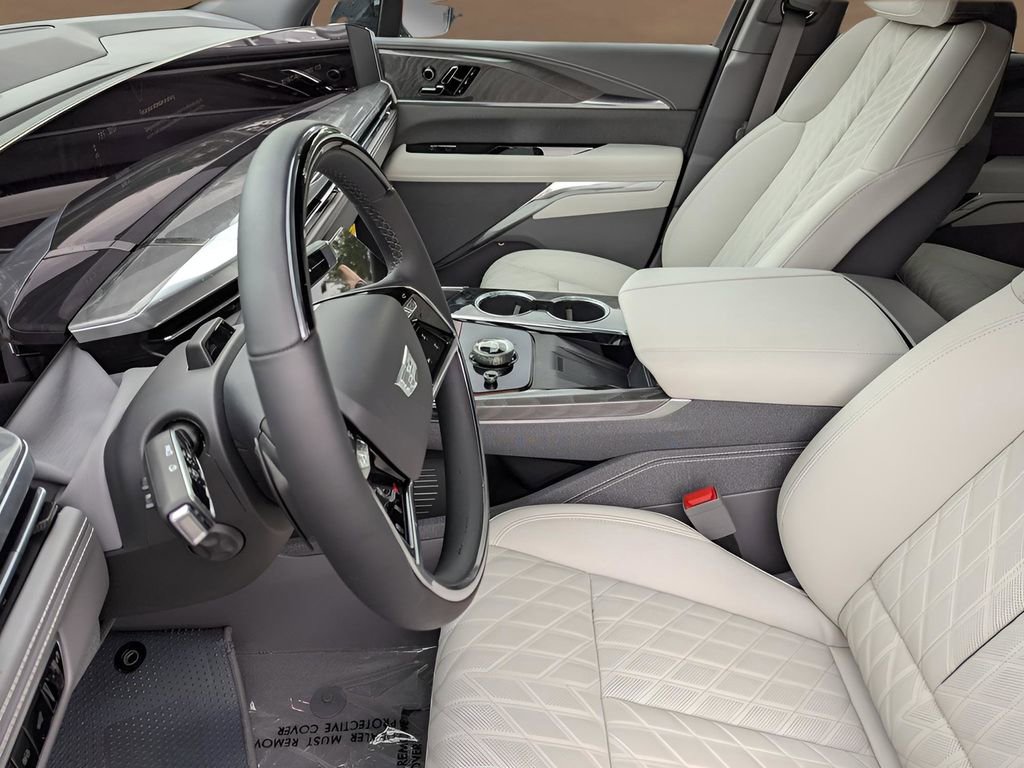 New 2025 Cadillac Escalade IQ Sport 1 w/ LPO, ONYX Package AWD/4WD image 8