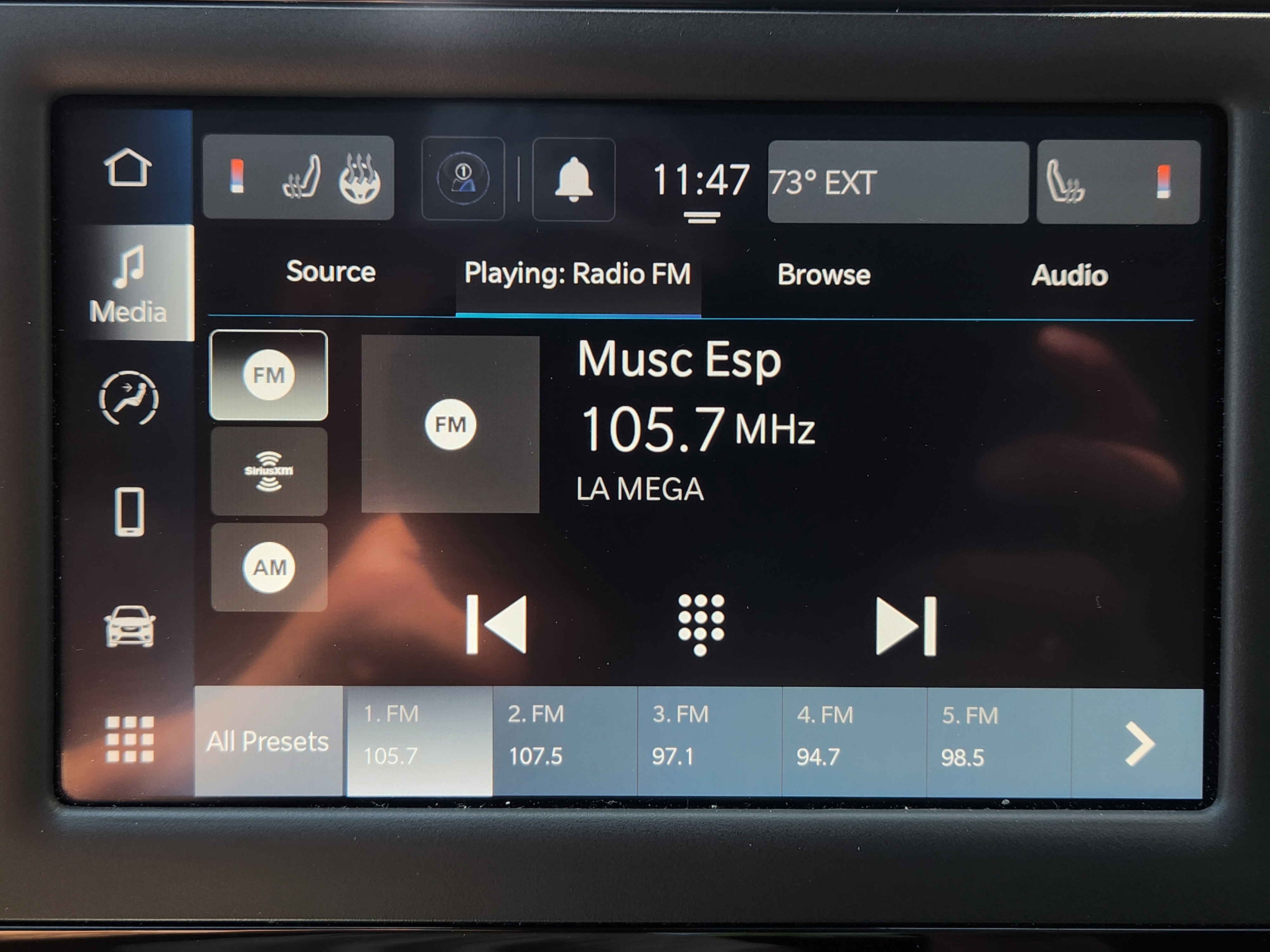 Used 2023 Chrysler Voyager LX FWD image 13